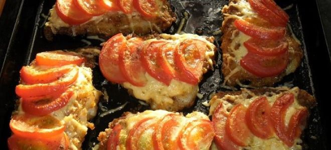 Нежные куриные котлеты в мультиварке